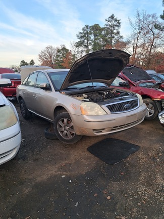 2006 FORD Five Hundred Yard Vehicle