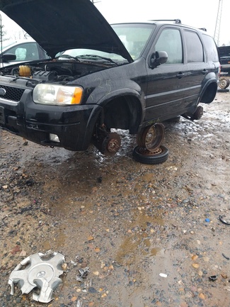 2004 FORD Escape Yard Vehicle