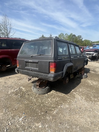 1992 JEEP Cherokee Yard Vehicle