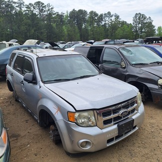 2011 FORD Escape Yard Vehicle