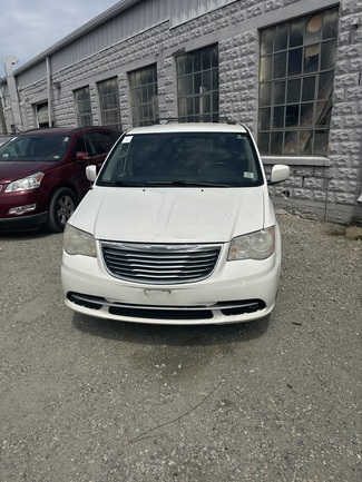 2012 CHRYSLER Town & Country