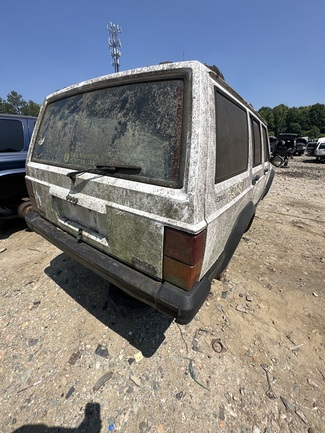 1993 JEEP Cherokee Yard Vehicle